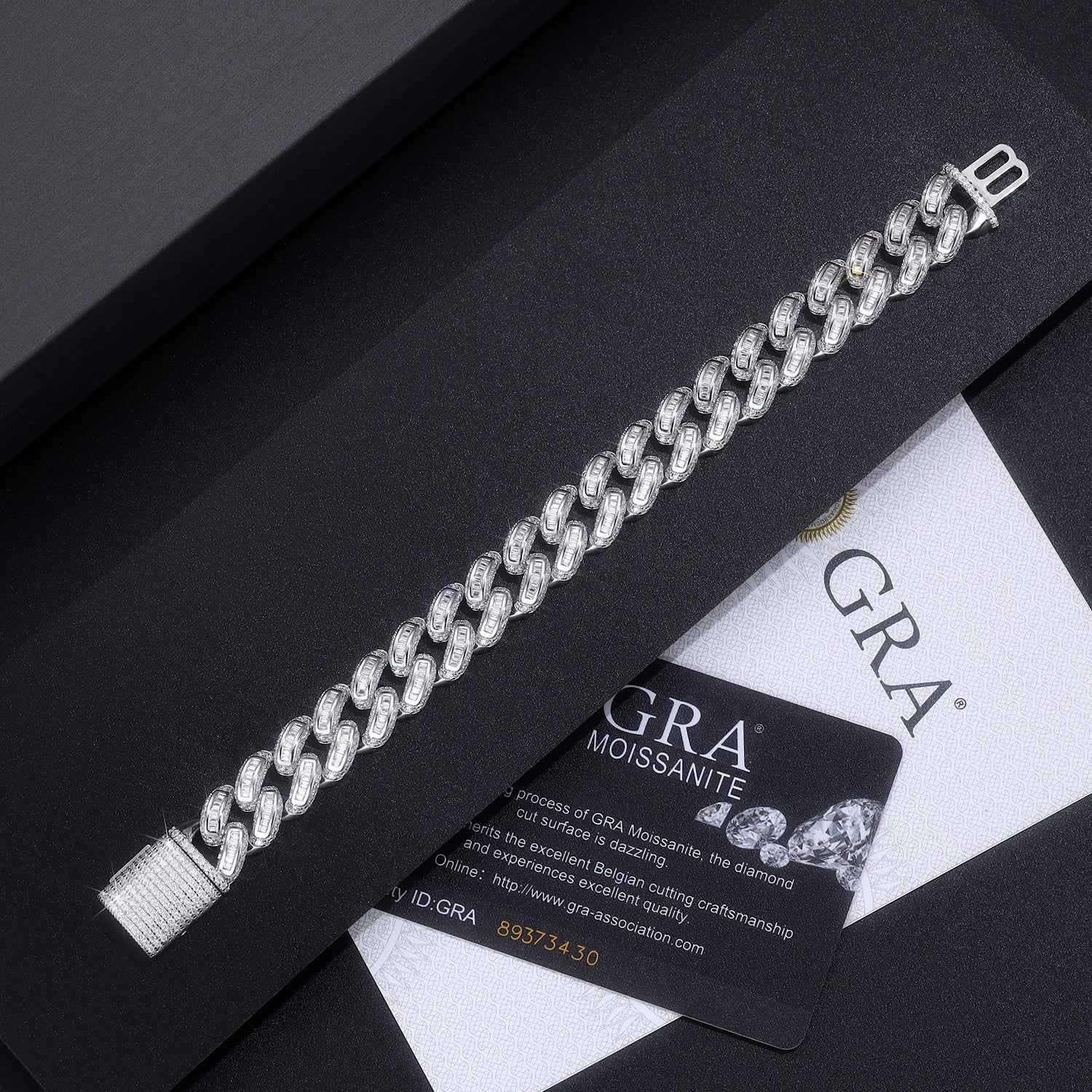 Set With Top - quality Moissanite, This Luxurious And Fashionable Light Luxury Jewelry Silver Bracelet Is Made Of S925 Silver Electroplated With Platinum - Dapper All Day